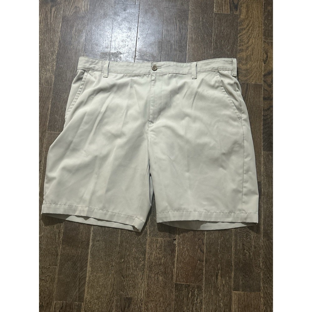 Men's Izod Chino Shorts Size 38 Flat Front‎ Back Pockets Golf Preppy Light Khaki